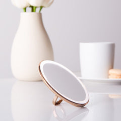 lifestyle standing using ring holder